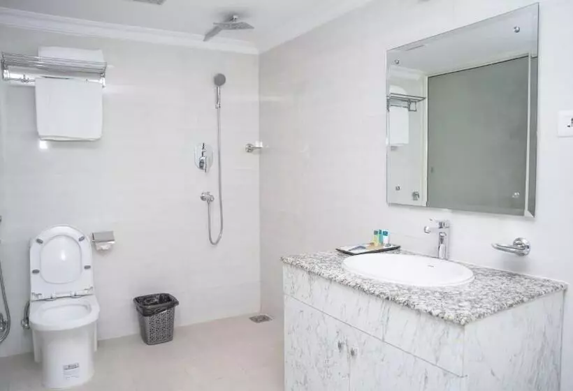 هتل Travel Inn