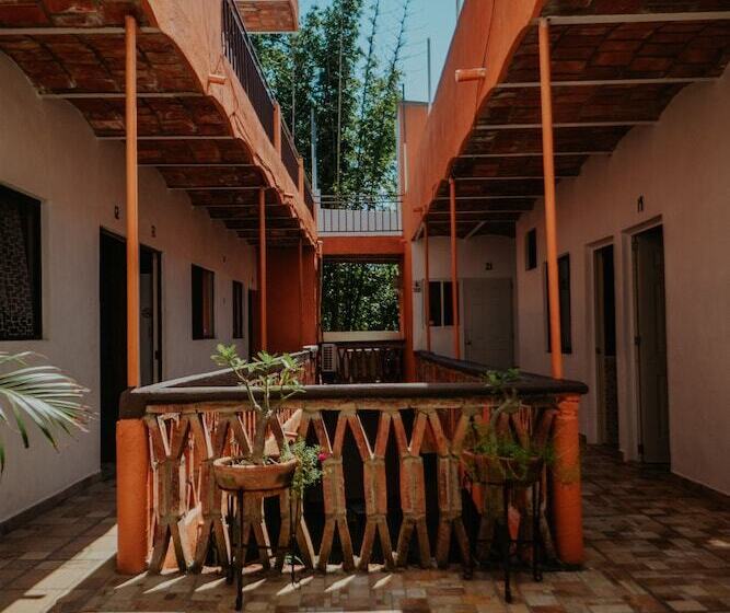 فندق Bungalows Los Flamingos