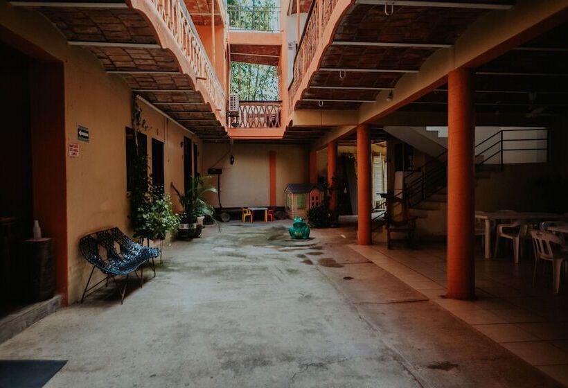 فندق Bungalows Los Flamingos