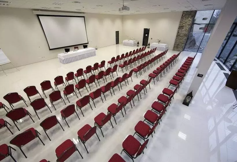 هتل Grand Vígľaš
