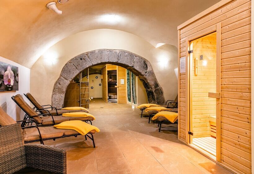 فندق Grand Vígľaš