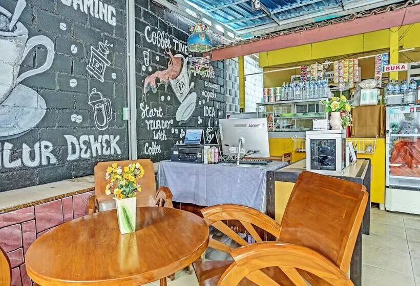 هتل Oyo 3214 Puri Amalia