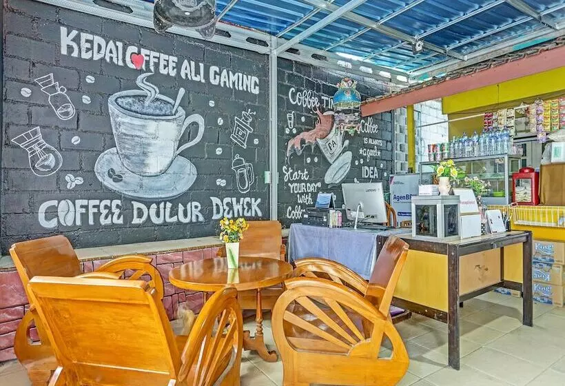 هتل Oyo 3214 Puri Amalia