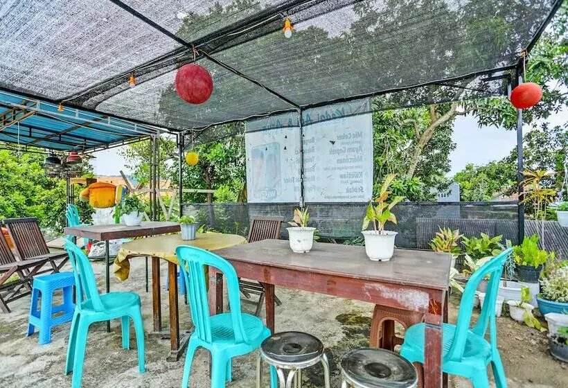 هتل Oyo 3214 Puri Amalia