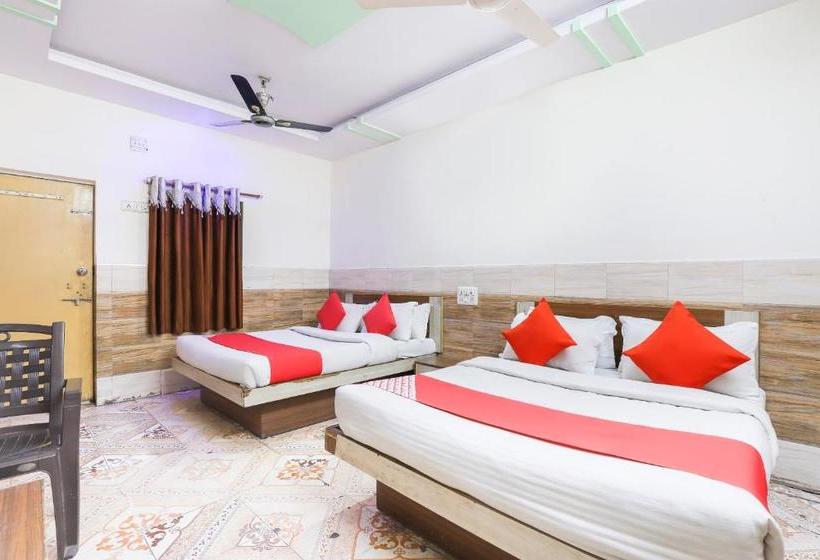 בית מלון כפרי Oyo 69354 Sher E Punjab