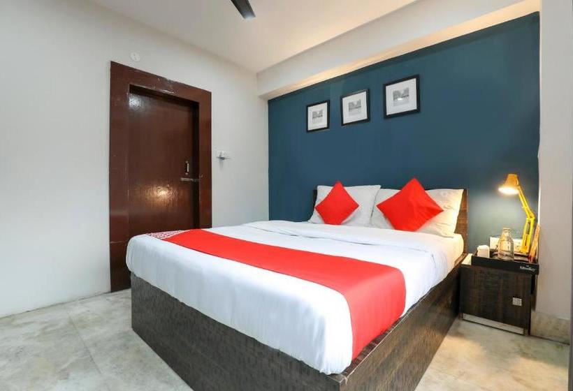 Отель Oyo 70770 Sundari