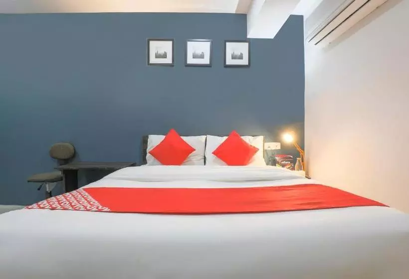 Hotelli Oyo 70770 Sundari