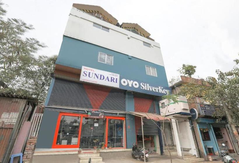 Отель Oyo 70770 Sundari