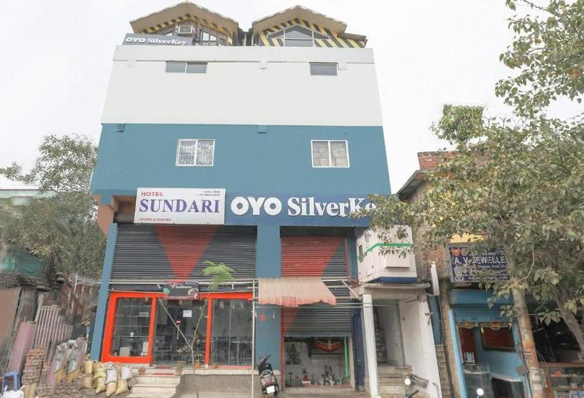 Отель Oyo 70770 Sundari