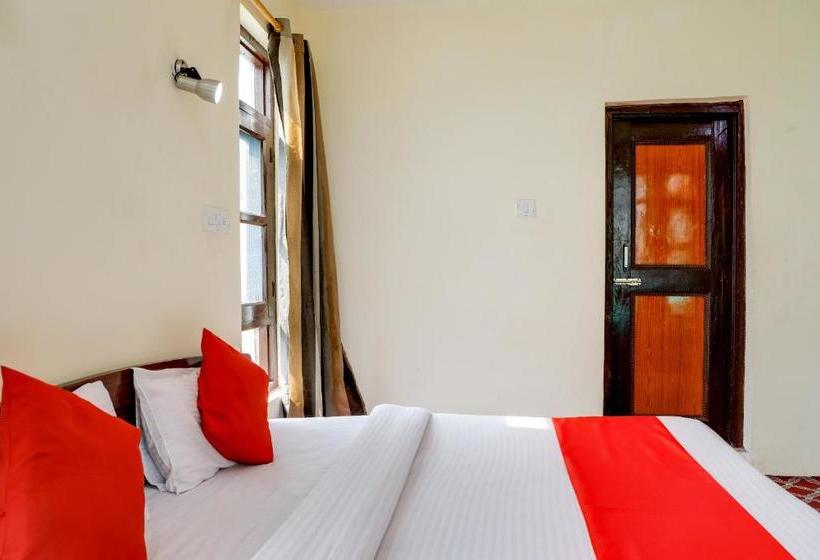 Hotel Oyo 72110 Malik Palace