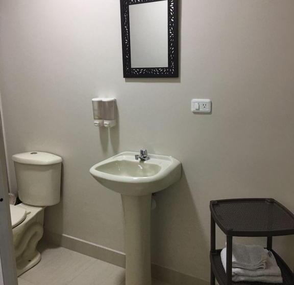 בית מלון כפרי Tababela Airport B&b