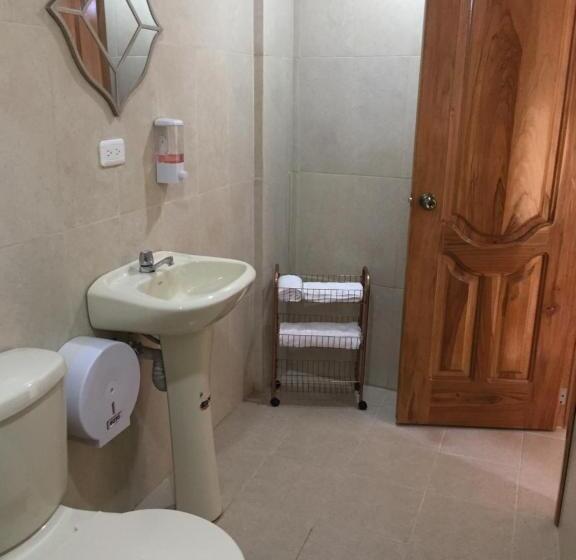 בית מלון כפרי Tababela Airport B&b