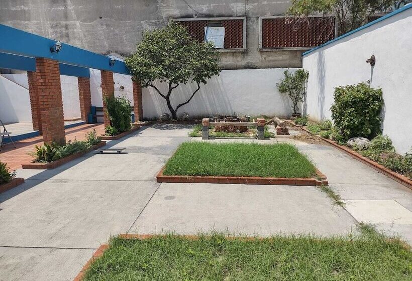 Пансион Antique Casa De Huespedes Barrio Antiguo