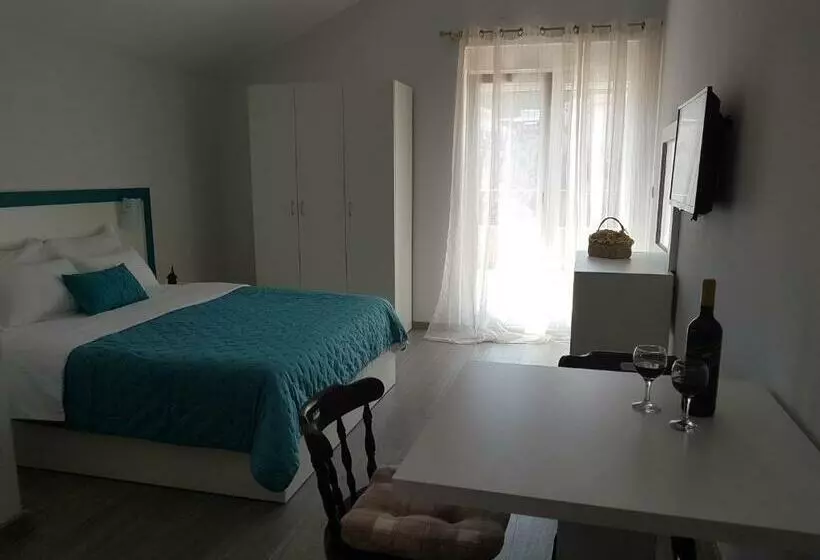 پانسیون Apartments And Rooms Lijesevic
