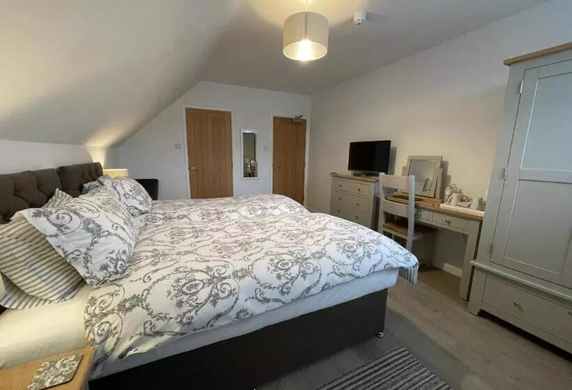 ペンション Cotswold Hare