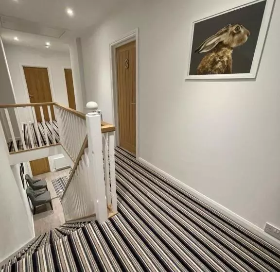 ペンション Cotswold Hare