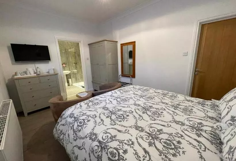 ペンション Cotswold Hare