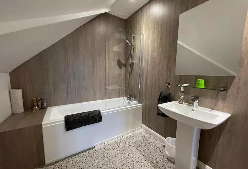 ペンション Cotswold Hare