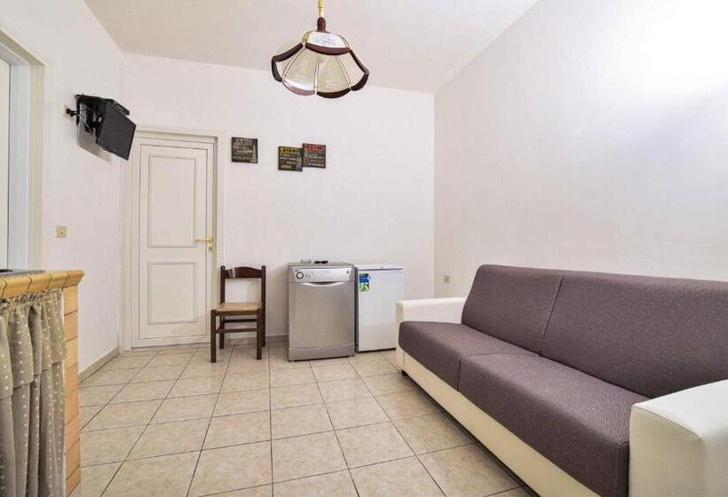 بنسيون Solemareponza Casa Maria