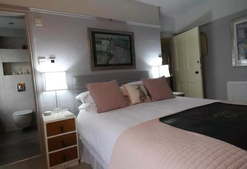 ベッドアンドブレックファースト Kentwood Guest House