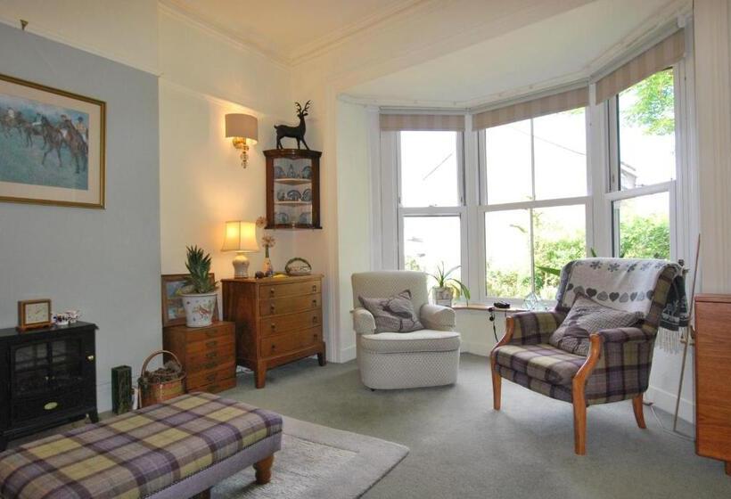 住宿加早餐  Kentwood Guest House