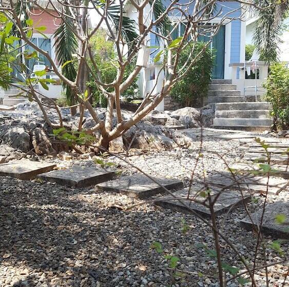 فندق Charlie S Bungalow