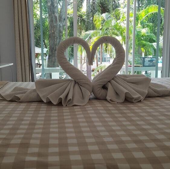 فندق Charlie S Bungalow