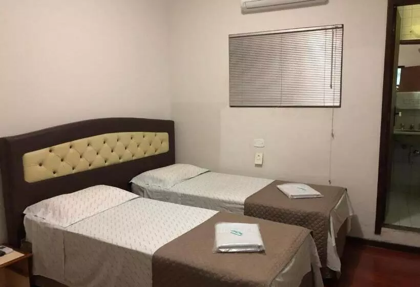 ホテル Marcos Palace