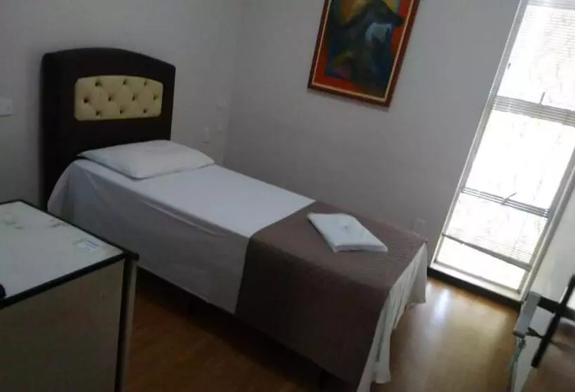 ホテル Marcos Palace