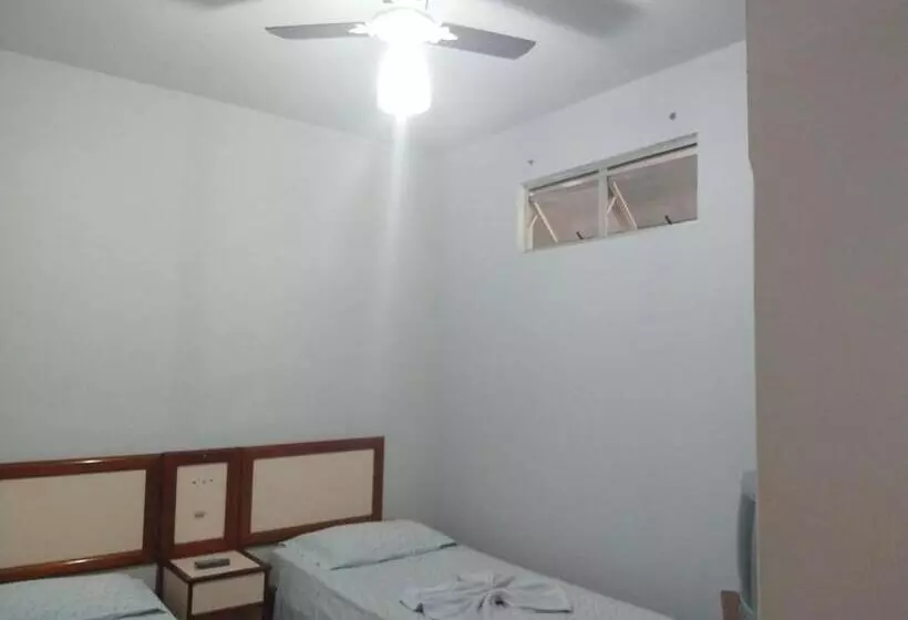 ホテル Marcos Palace