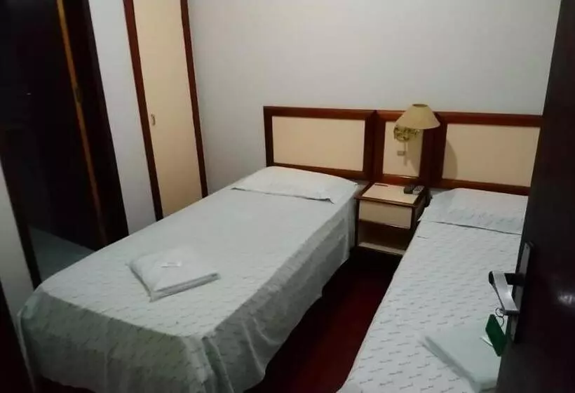 ホテル Marcos Palace