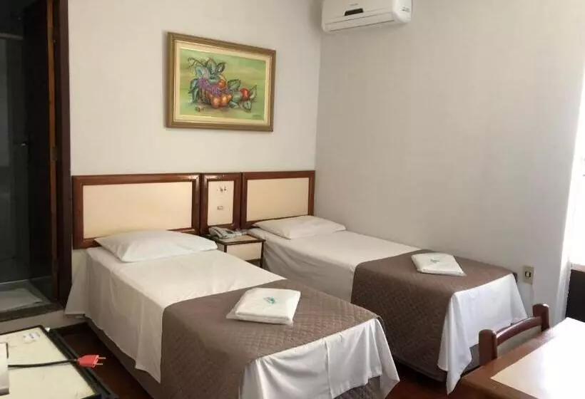 ホテル Marcos Palace