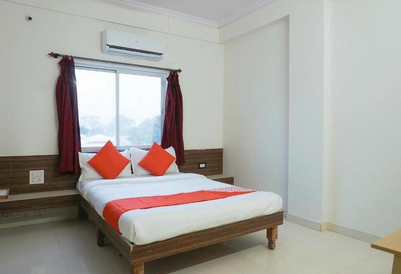 Hotelli Oyo 37769 Chaitanya