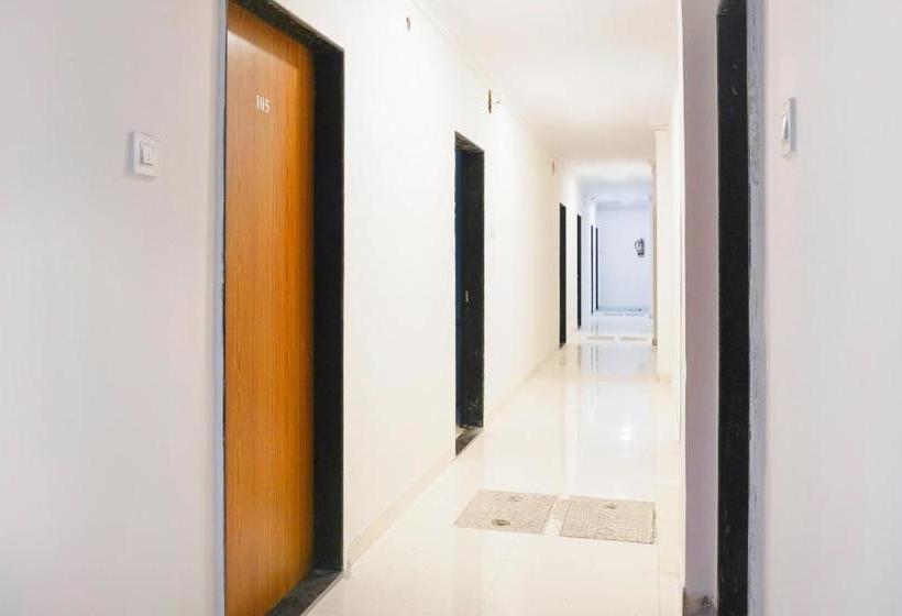 Hotelli Oyo 37769 Chaitanya