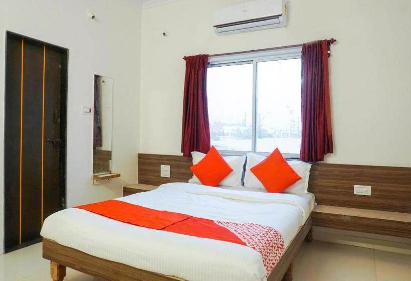 Hotelli Oyo 37769 Chaitanya