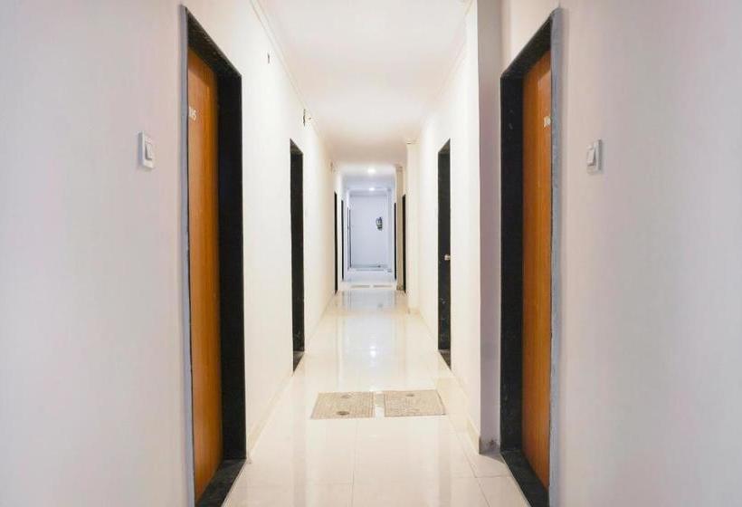 Hotelli Oyo 37769 Chaitanya