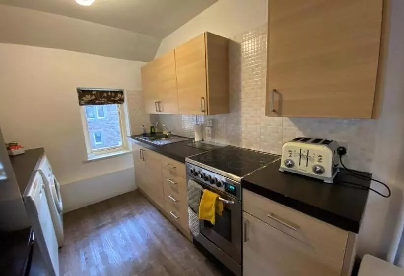 Hotelli The Red Lion & Manor House