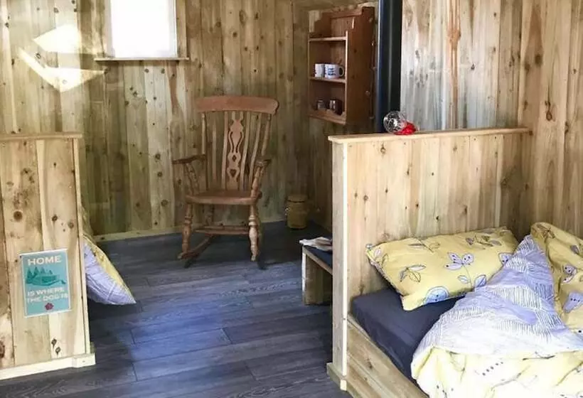 Hotelli Wildwoodz Cabins