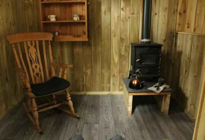 Hotelli Wildwoodz Cabins