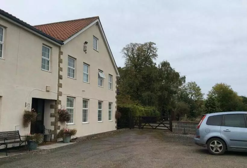 Majatalo Mill Farm B&b