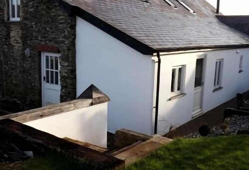 ペンション Wernddofn