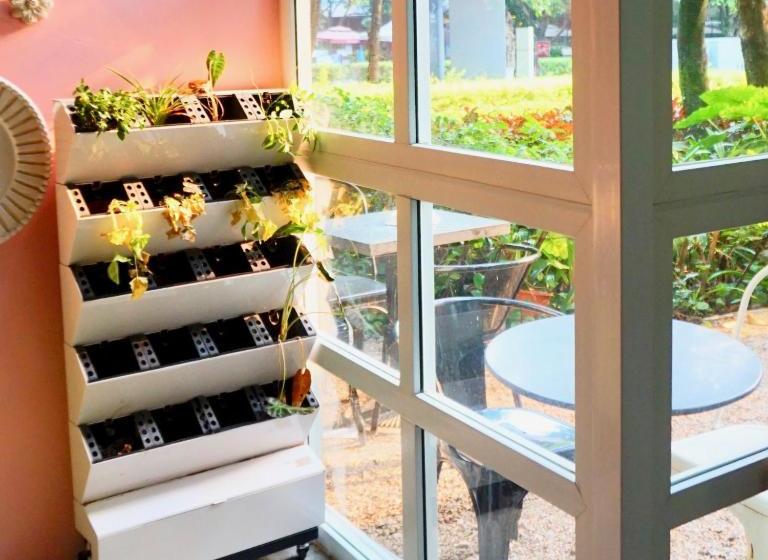 Shenzhen Loft Youth Hostel