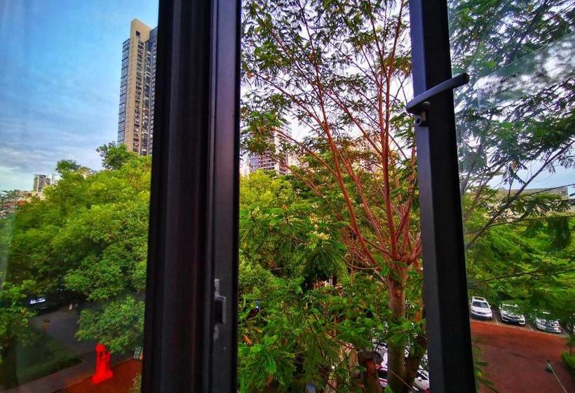 Shenzhen Loft Youth Hostel