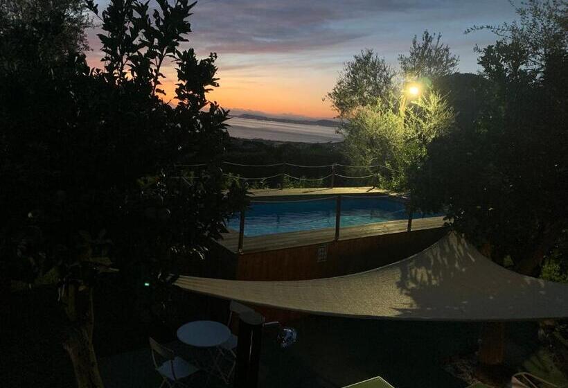 Bed & Breakfast My Place Home & Garden