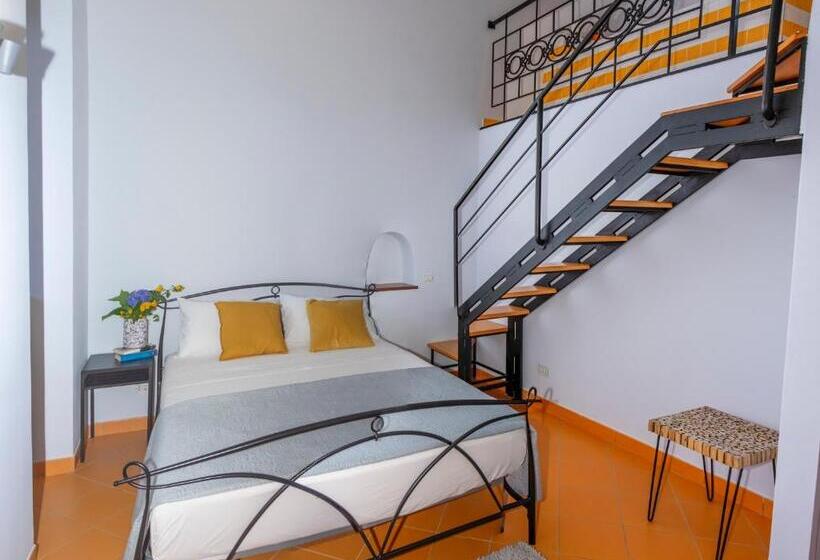 Bed & Breakfast My Place Home & Garden