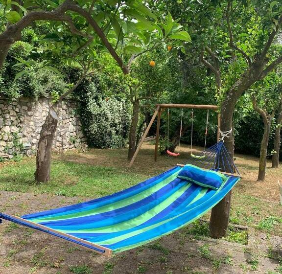 Bed & Breakfast My Place Home & Garden