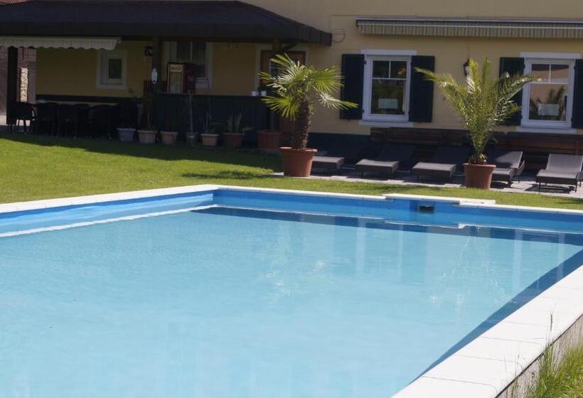 مبيت وإفطار Pension Dobernig   Contactless Check In/stay