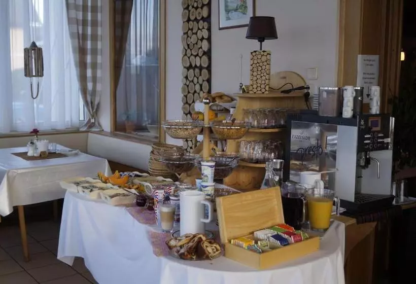 تختخواب و صبحانه Pension Dobernig   Contactless Check In/stay
