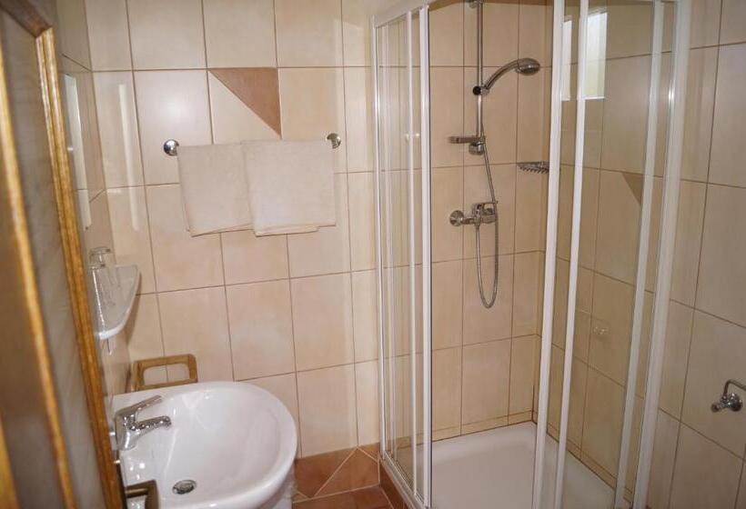 مبيت وإفطار Pension Dobernig   Contactless Check In/stay