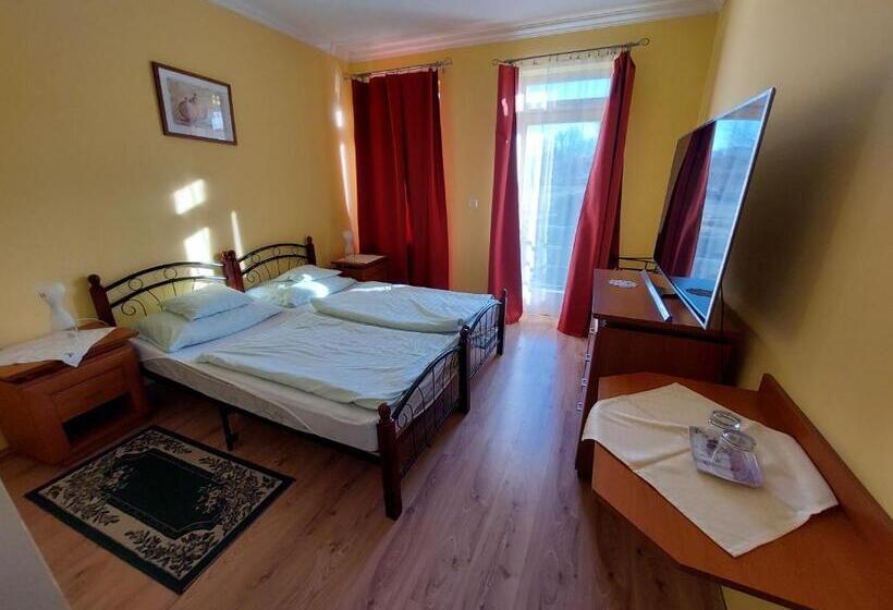 مبيت وإفطار Zalacsány Toscana étterem Panzió